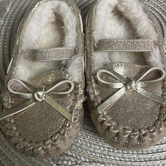 Gold Glitter toddler Moccasins - Picture 2 of 2